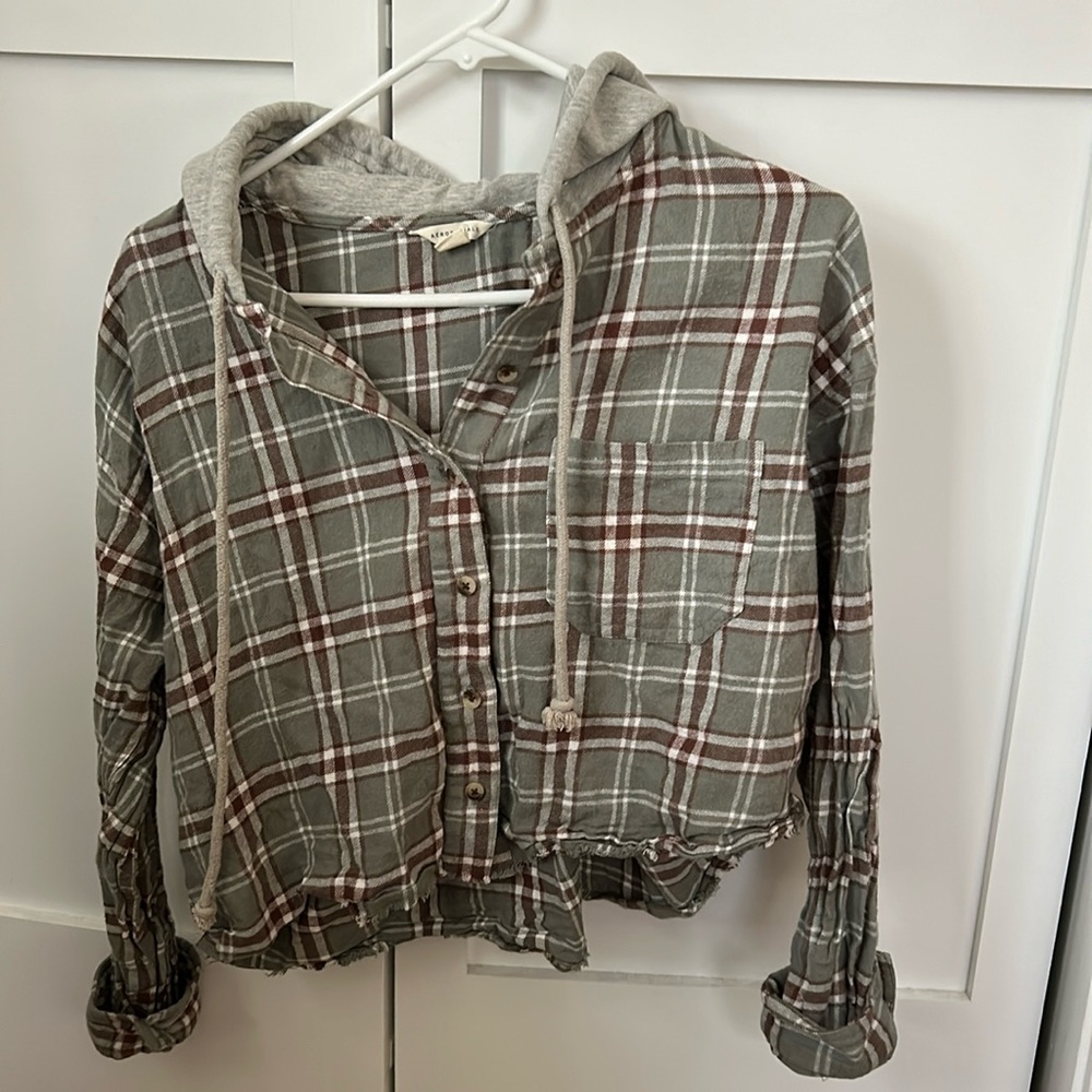 Aeropostale green and brown cropped flannel hoodie in a size small